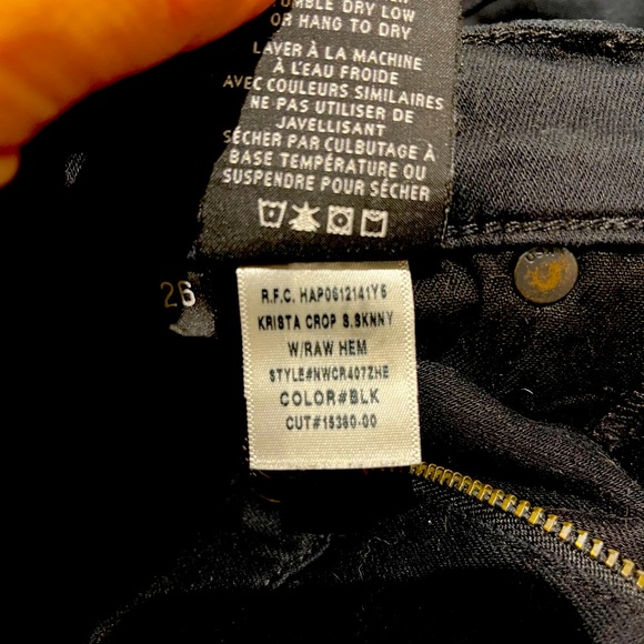 REDUCED! Hudson Designer Jeans . Krista Crop Skinny with Raw Hem. Size 26. - Picture 3 of 5